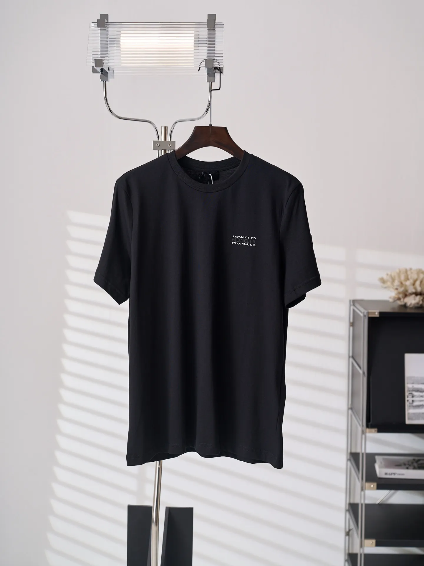 MONCLER/ LOGO T 【In Stock】S M L XL Authentic 3250 ，20 220 ，1*1 280 ， ， ， ， 1：1